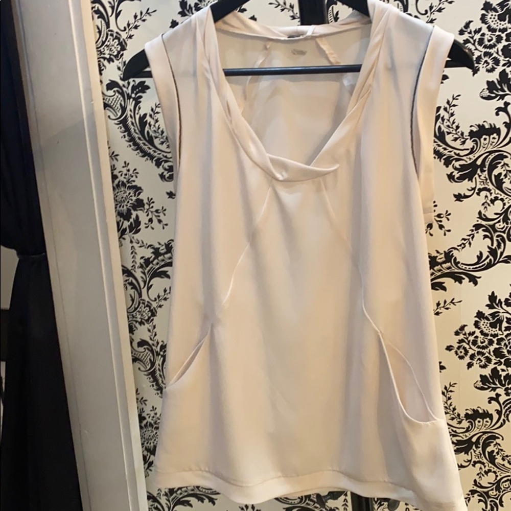 Guess ivory blouse